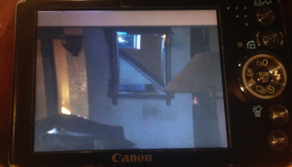 Residente de ‘San Diego’ – EUA - captura imagens de ‘Aliens’ no interior da sua casa Casa_1